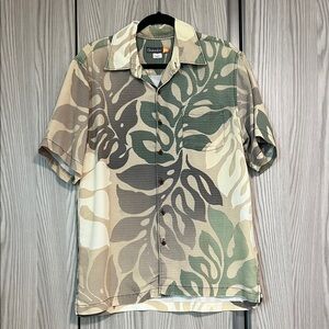 Quiksilver Beige and Green Tropical Print Shirt